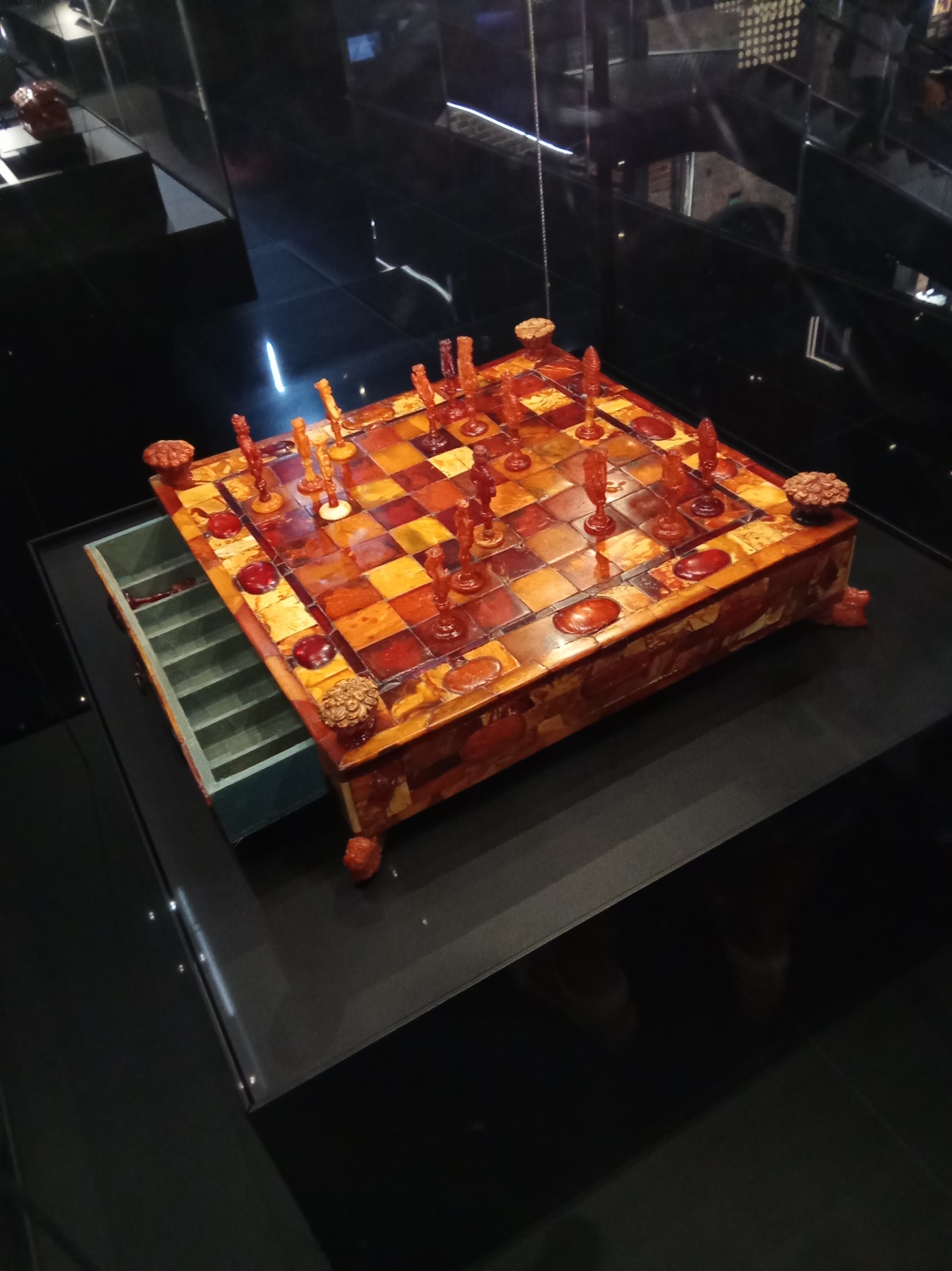 Obraz zawierający w pomieszczeniu, Fast food

Opis wygenerowany automatycznie